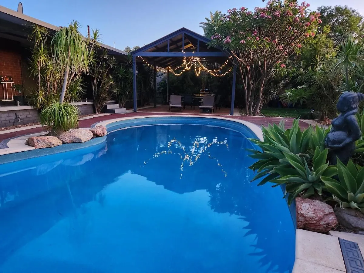 Tranquil Gumnut Cottage - Close To Airport Perth Villa