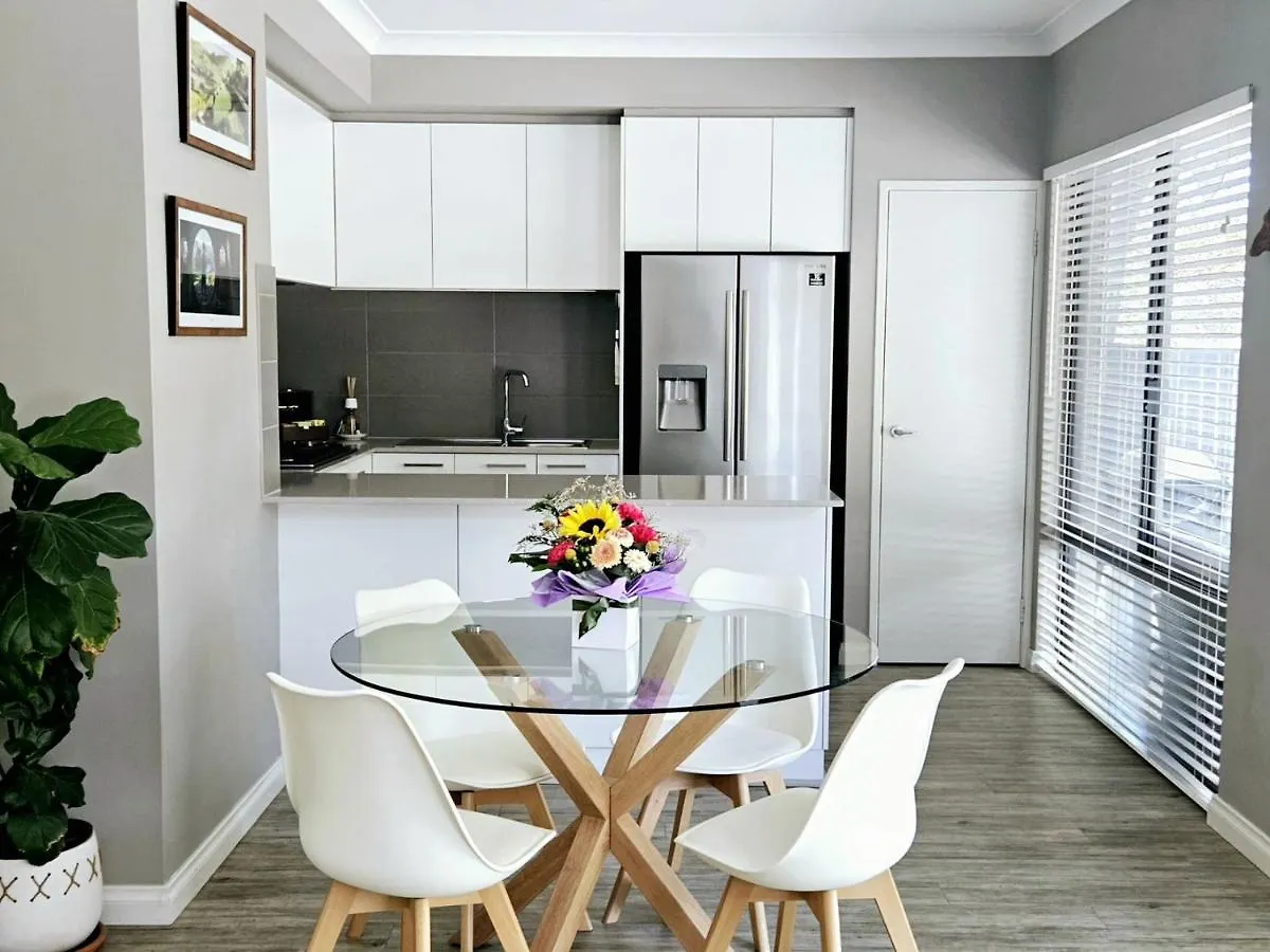 Villa Tranquil Gumnut Cottage - Close To Airport Perth