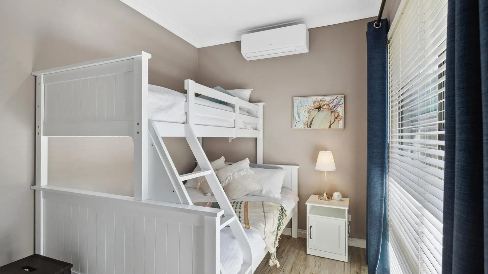 Tranquil Gumnut Cottage - Close To Airport Perth Villa